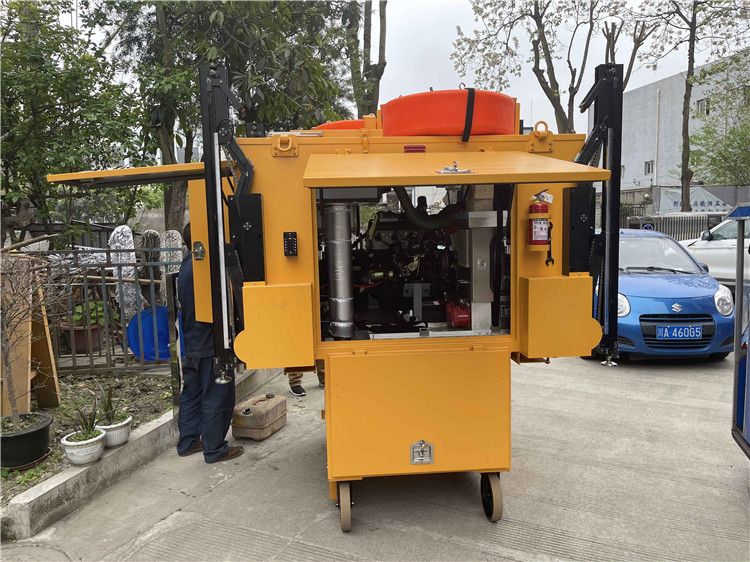 移动排水房舱发往北京